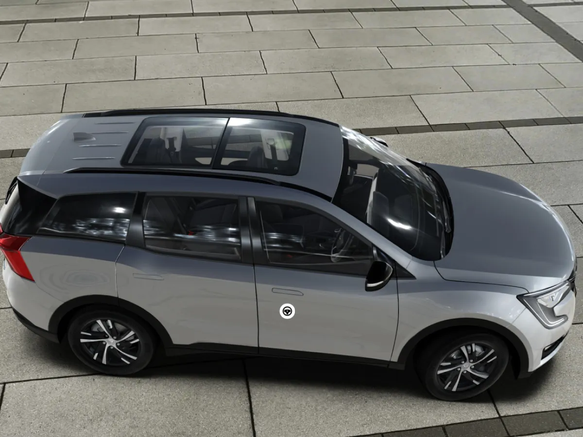 Mahindra XUV 700 AX5 Diesel